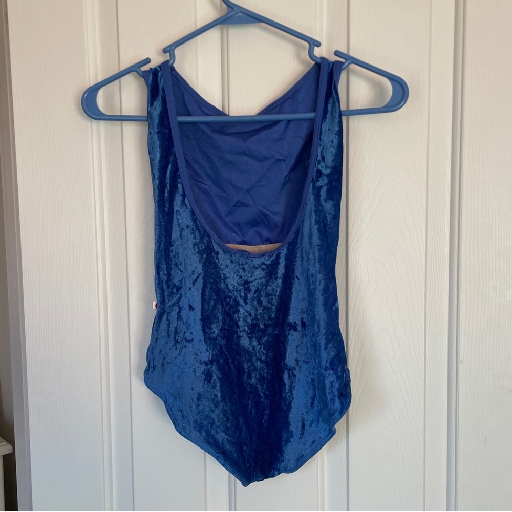 Yumiko Sofiane V-Couture XS
